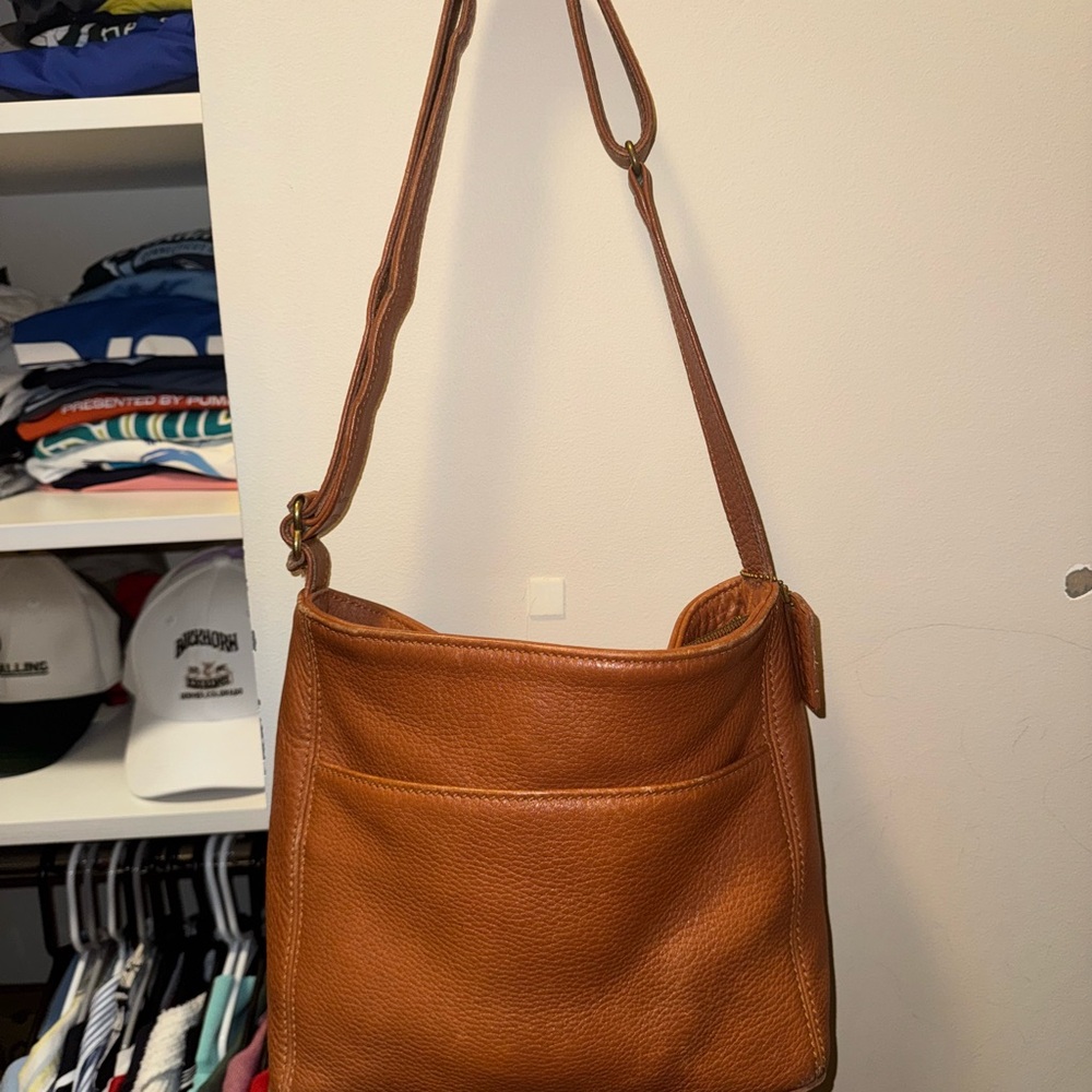 Vintage Coach Brown Leather Shoulder Bag